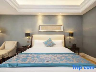 Century Palace - 34