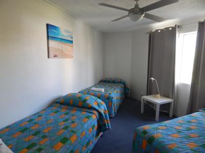 Tranquil Shores Holiday Apartments - 36