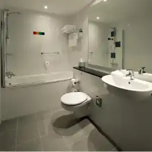 Park Inn by Radisson Aberdeen - 59