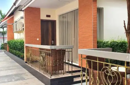 Sea Breeze Resort - 287