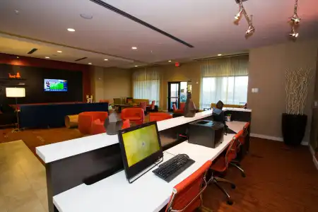 Courtyard by Marriott Lubbock Downtown/University Area - 19