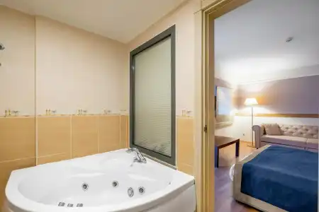Utopia World - 14