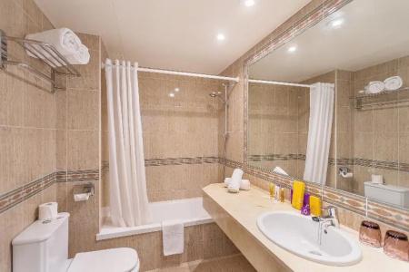 FERGUS Style Cala Blanca Suites - 50