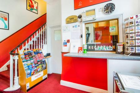London Guest House by OYO - Acton - 41