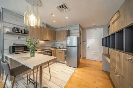 Sherwood Suites - 192