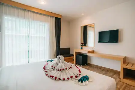 iCheck inn Central Patong - 5