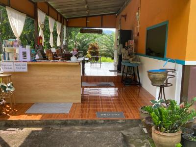 Khao Sok Evergreen House - 17