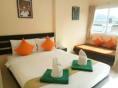 Island Patong Beachfront Apartments - 42