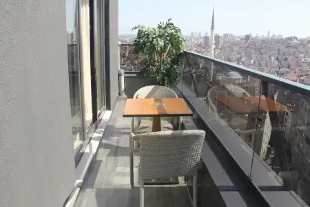 Mari Suites - 111