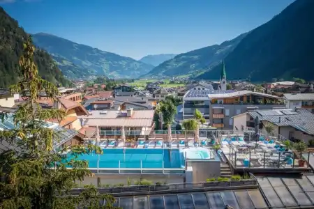 MANNI The - 42