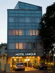 Unique Boutique - 0