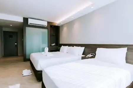 The Rich Korat - 90