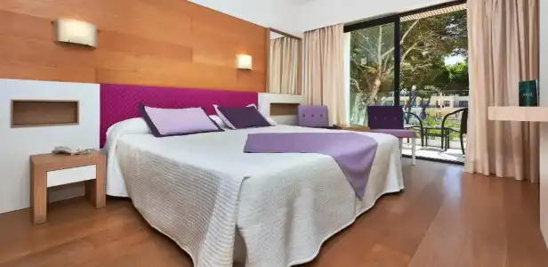& Spa S'entrador Playa - 87