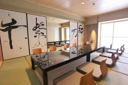 Ryotei Matsuya Honkan Suizenji - 12
