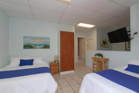 Sunset Cove Beach Resort - 54