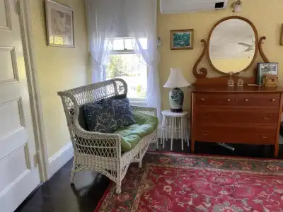 Moseley Cottage Inn & Town Motel - 3