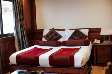 River Boat Botel - 1