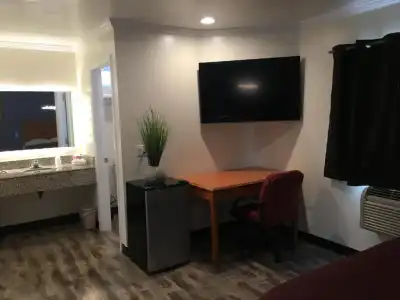 Lincoln Park Motel - 23