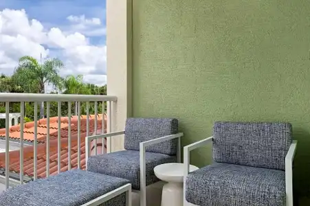 DoubleTree Suites by Hilton Naples - 83