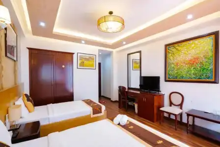 Saigon Amigo - 5