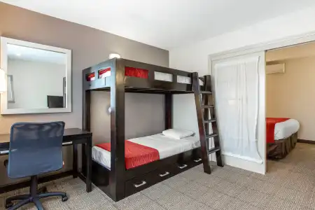 Best Western Inn & Suites San Diego – Zoo/SeaWorld Area - 3