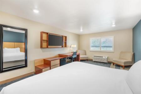 Best Western Plus Clocktower Inn - 79