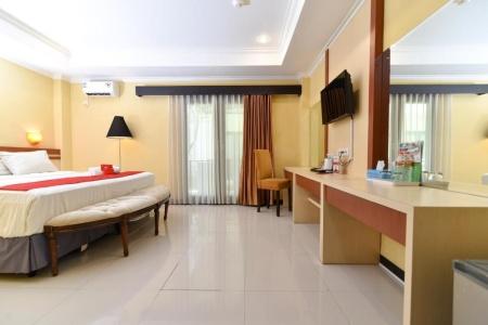 RedDoorz Plus near Mall Bali Galeria 2 (ex. Sylvia Bali Suite Residence) - 30