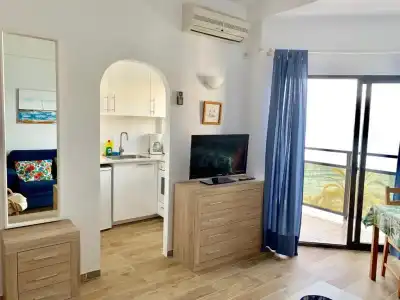 Skol Apartments Marbella - 85