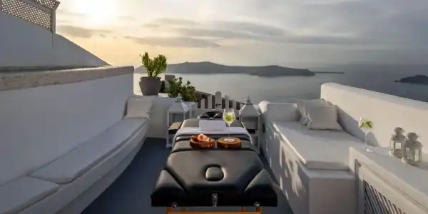 Above Blue Suites - 168