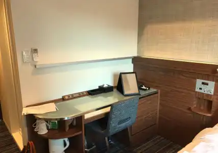 Keio Presso Inn Tokyo Station Yaesu - 8