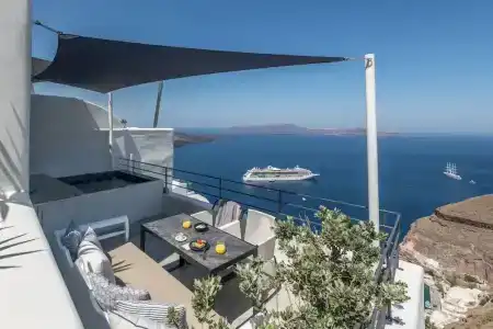 Porto Fira Suites - 177