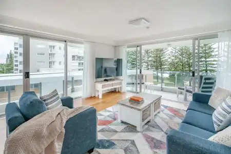Cashelmara Beachfront Apartments - 32