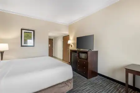 Best Western Augusta West - 57