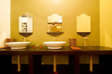 Luang Poj Boutique Hostel - 6