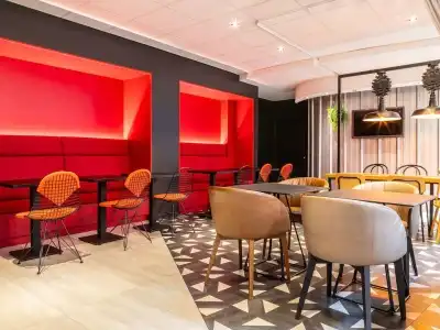 ibis Paris Ornano Montmartre Nord 18ème - 21