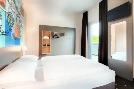 B&B Stuttgart-Neckarhafen - 4