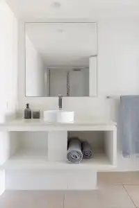 De Ville Apartments - 128