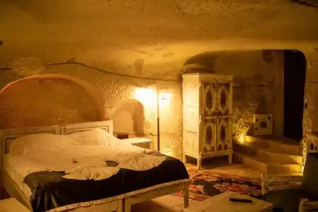 Pome Granate Cave - 25