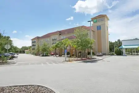 Holiday Inn Express Tampa N I-75 - University Area by IHG - 57