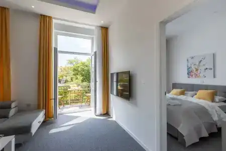 Tesla Boutique Apartments & Rooms - 46