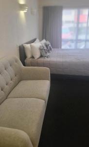 Fountain Court Motel - 22
