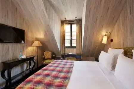 Pavillon de la Reine & Spa, Place des Vosges - 107