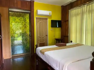 Tharathip Resort - 4