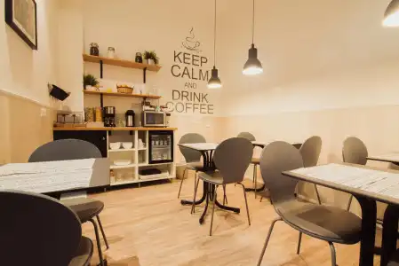 Hostal Live Barcelona - 12