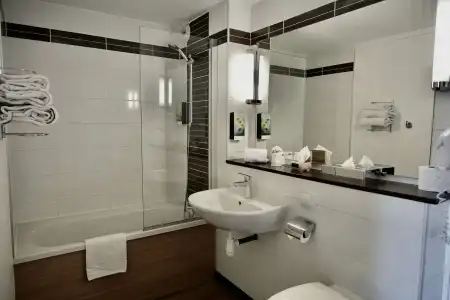 Sure by Best Western Biarritz Aeroport - 6