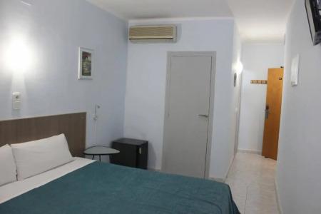 Alexandra Sitges - 25