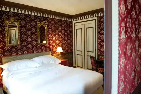L'Hotel - 27