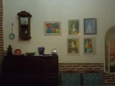Nana's Guesthouse - 8