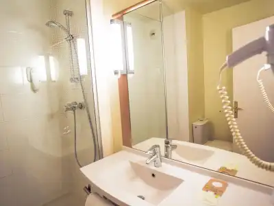 ibis Dijon Gare - 6