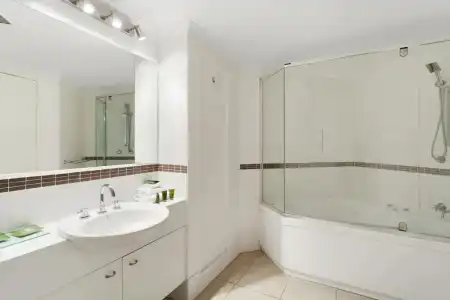 Noosa Tropicana - 174